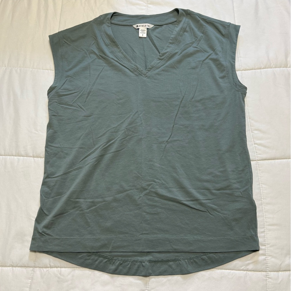 Athleta sleeveless V-neck top